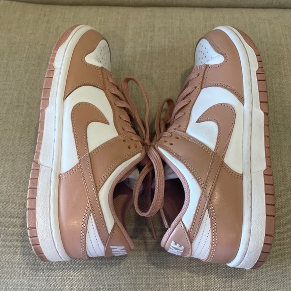 Nike Women's Low-Top Dunks Sneakers in Blush Pink and White - Picture 5 of 8